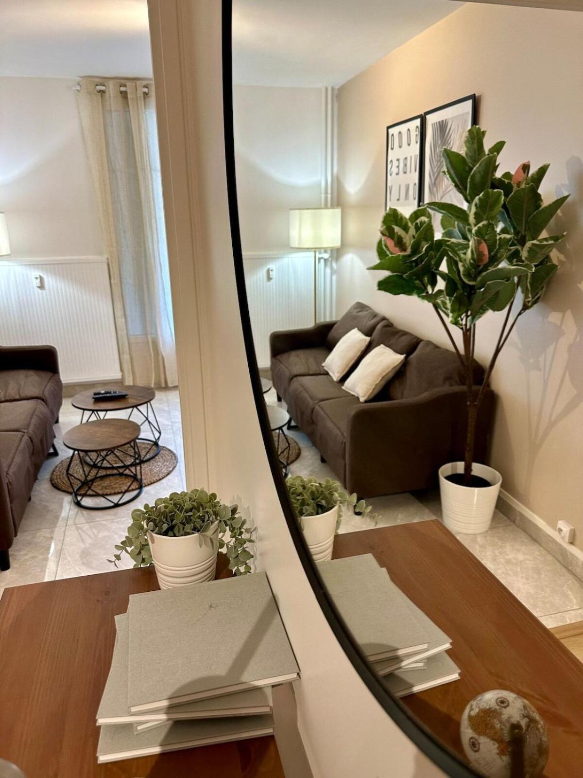 Apartamento Au Coeur Du Quartier Taittinger Reims Exterior foto